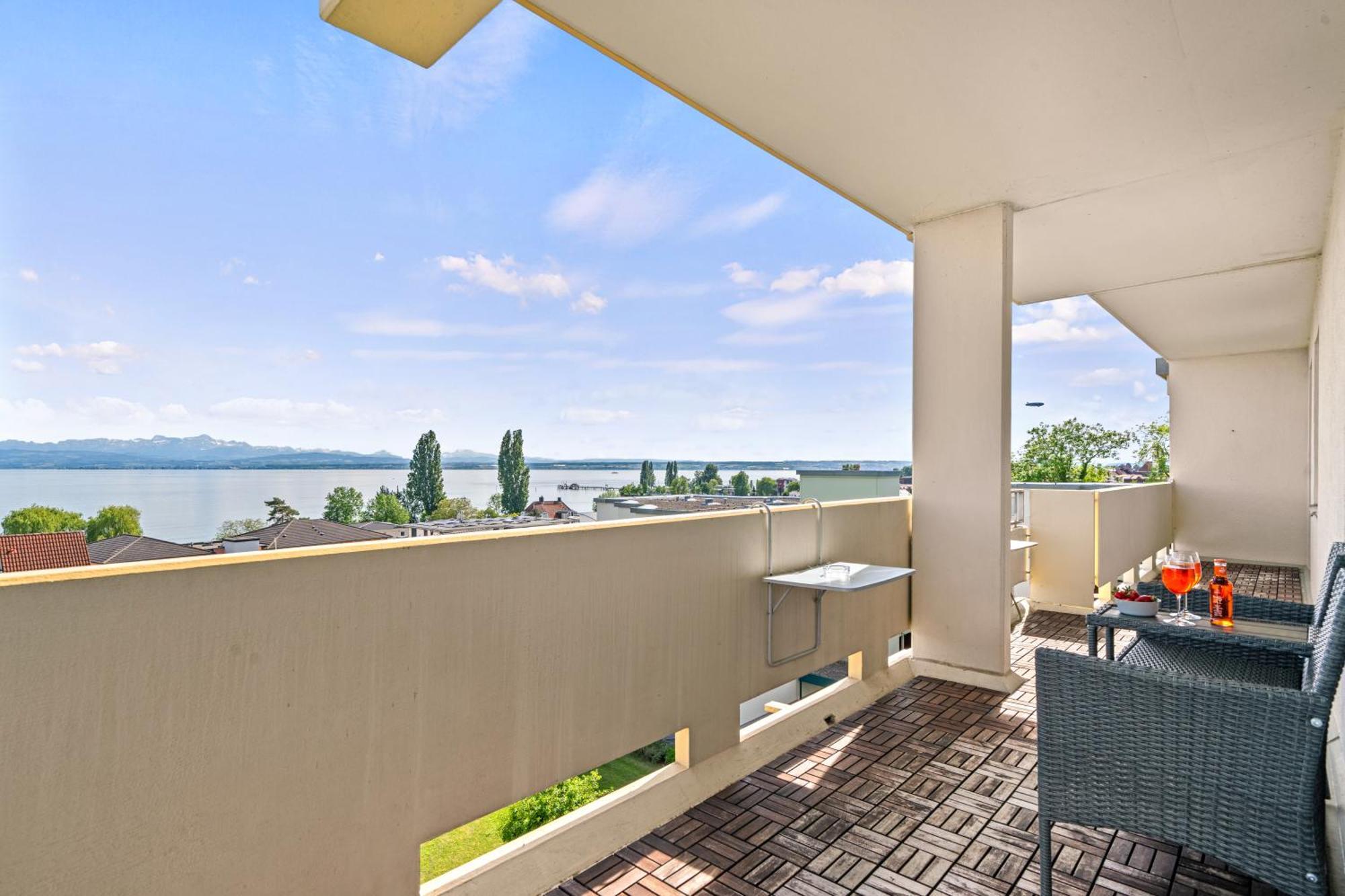 Panorama Penthouse Mit Atemberaubenden See- Und Bergblick Именстад ам Бодензе Екстериор снимка